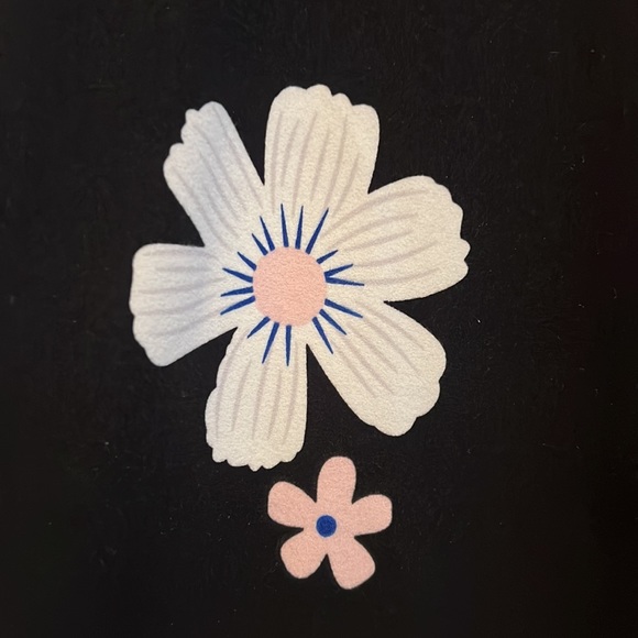 Blank tank with floral design - Picture 2 of 2